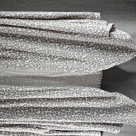 WANDERING DREAMS LOUNGE WEAR,KNIT ROBE CUDDLY SOFT SIZE LGE LEOPARD CARDIGAN - Picture 6 of 8